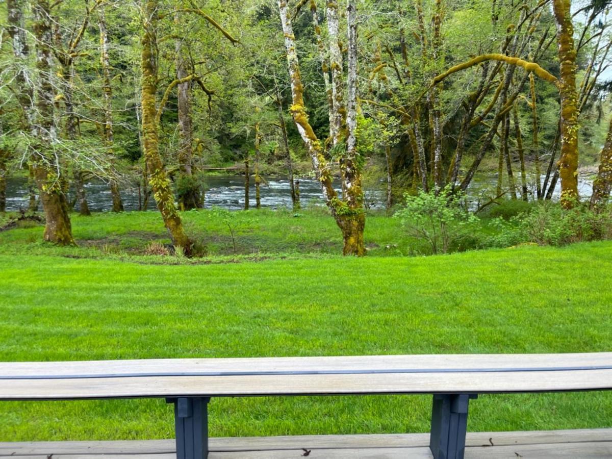 A Relaxing Getaway-A Backwoods Cabin Solduc River Beaver Luaran gambar